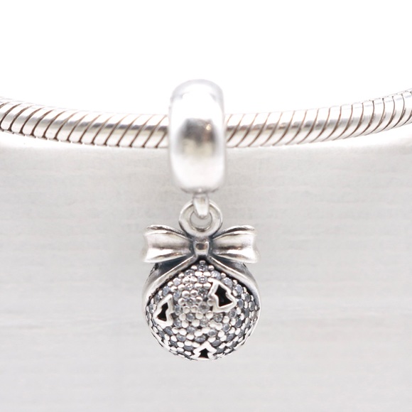 RARE Authentic PANDORA 2014 Limited Edition Christmas Ornament - 791411CZ
